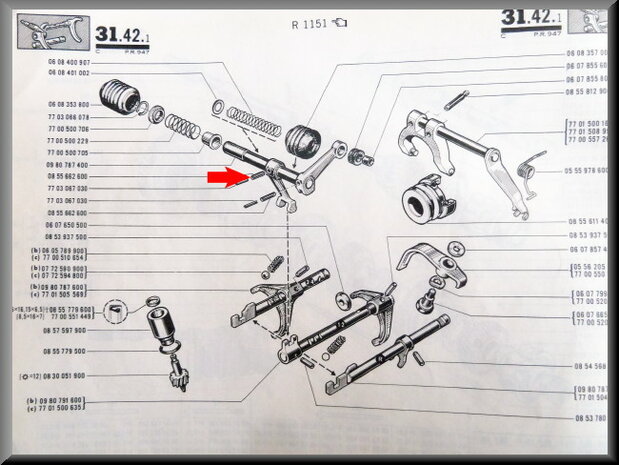 Locking pin central gear-shift fork (4 gear). 