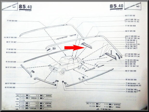 Sierstuk achterzijde rechts.