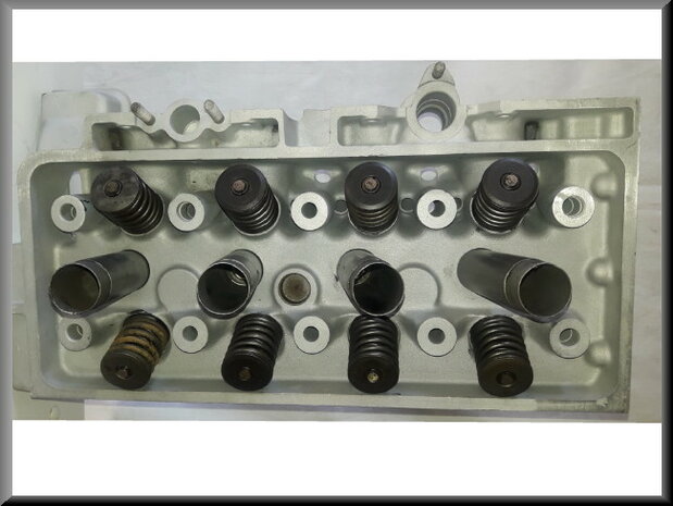 Cylinder head R16 TS (revised, excl: 150 euro in exchange)).