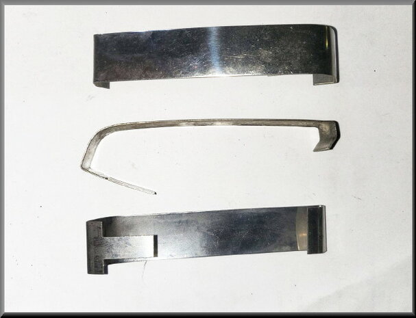 Stainless steel strip rear bumper buffer left and right.