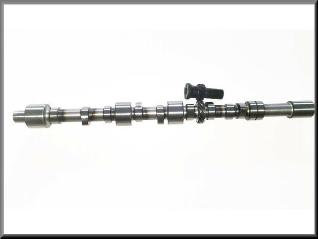 Camshaft R16 L-TL with ignition gear (697 and 821 engine).