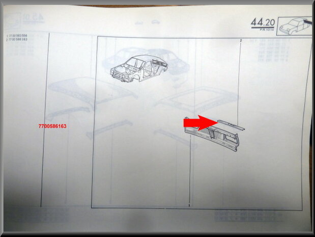 R14 Upper angle section (New Old Stock).