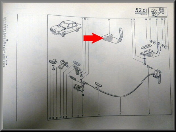 R18 Bonnet support (New Old Stock).