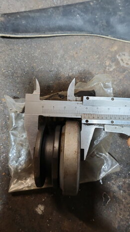 Clutch release sleeve R16 L-TL-TS < 1972.