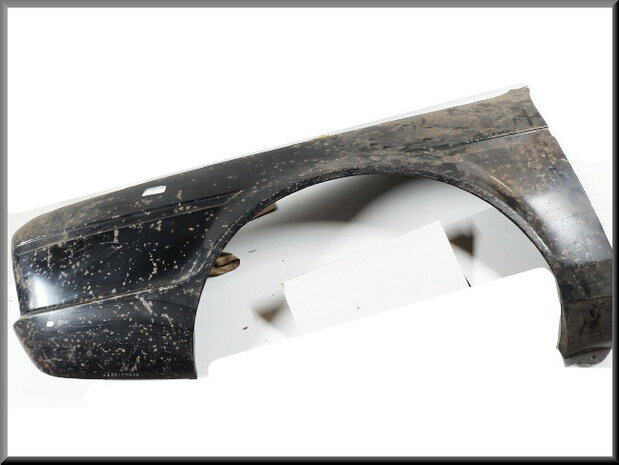 Voorscherm links (New Old Stock) R20-R30( wielmaat 14 inch)