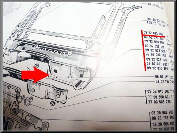 Cowl top grille box.