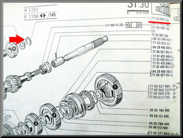 Locking clip reverse gear. 