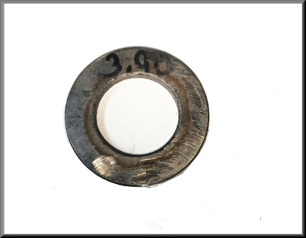 Pinion ring (3,80).