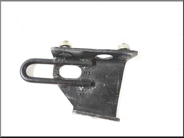 R18 Bumper bracket with towing eye (New Old Stock)