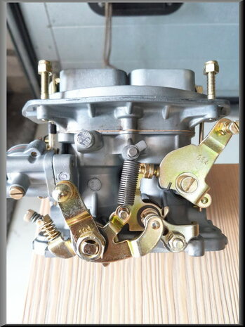 Carburetor Weber DIR R16 TL (excl: 150 euro in exchange).