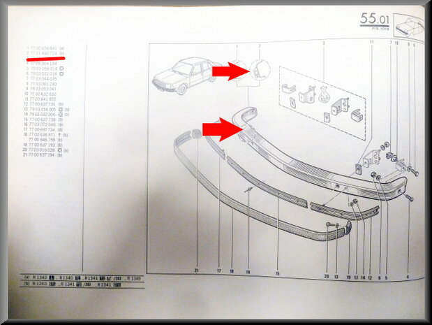 R18 Bumper voorzijde met rubber strip (New Old Stock).