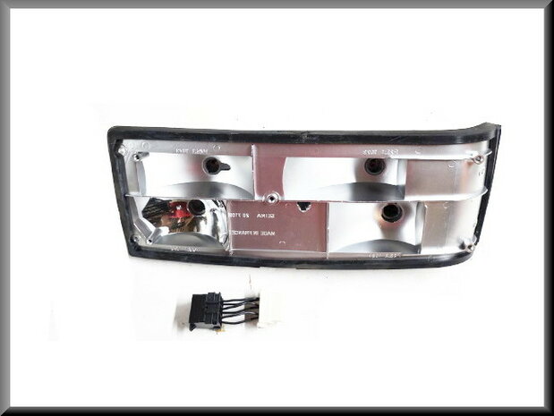 R14 Rear light unit right (New Old Stock).