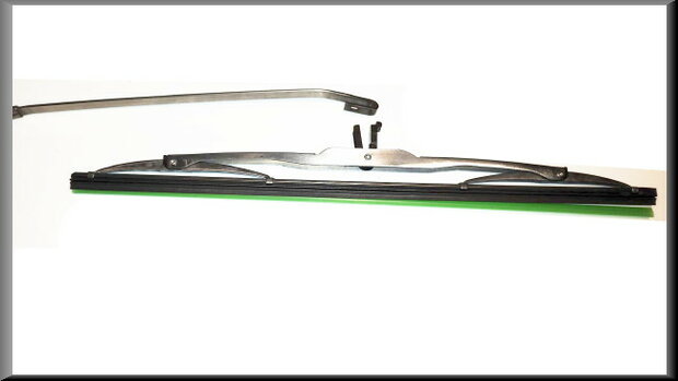 Stainless steel windshield wiper (37,5 cm) .