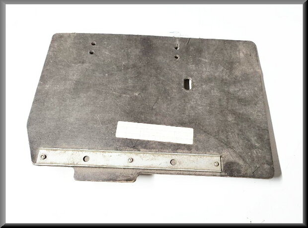 R18 Radiator plate (New Old Stock).
