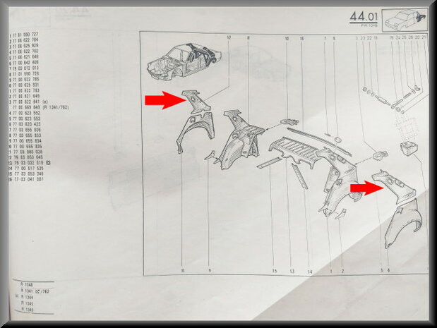 R18 Rear left or right (?) wing plate (New Old Stock)