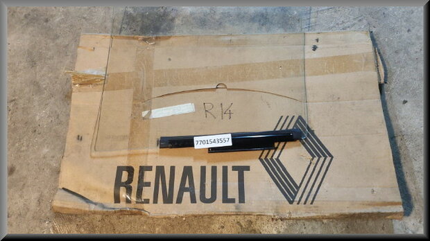R14: Vitre de porte arrière droit (New Old Stock).