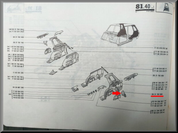 R6: Carrosserie deel achterscherm links (New Old Stock).