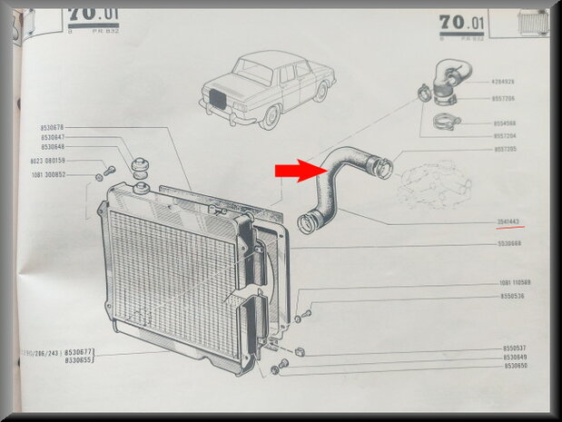 R8, R10, Floride: Bovenste radiateurslang (New Old Stock). 