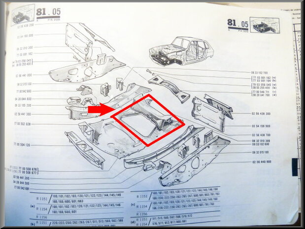 Deel van bodemplaat achterste gedeelte (New Old Stock).
