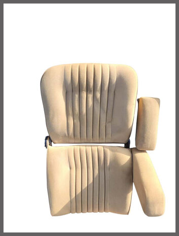 Compleet interieur beige stof (gebruikt).