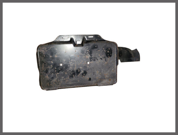 R5-16: Accu houder (New Old Stock).