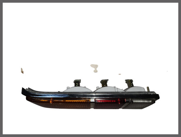 Feu arri&egrave;re gauche complet SEIMA.