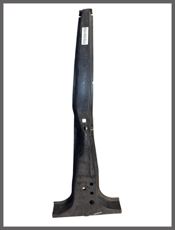 20-30: B-pillar left (New Old Stock).