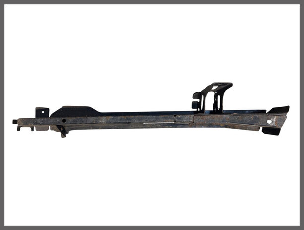 R20-R30 Chassis balk links (New Old Stock).