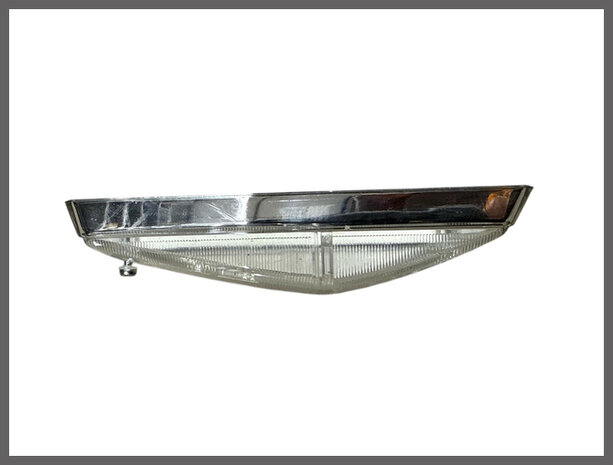 Knipperlicht glas links (wit met chroomrand) (New Old Stock).