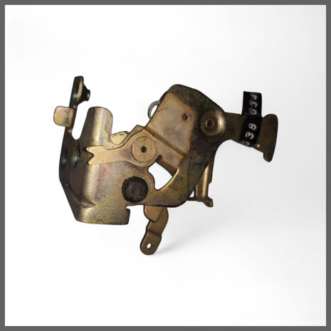 Slot bevestingingsplaat achterzijde links (New Old Stock)