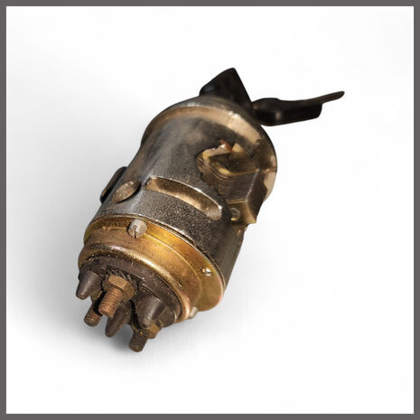 R4,8,10: Contactslot  (New Old Stock).