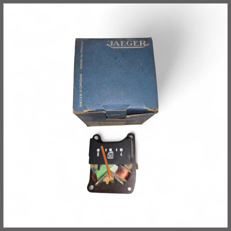 Dashboard meter brandstof verbruik R16 L.