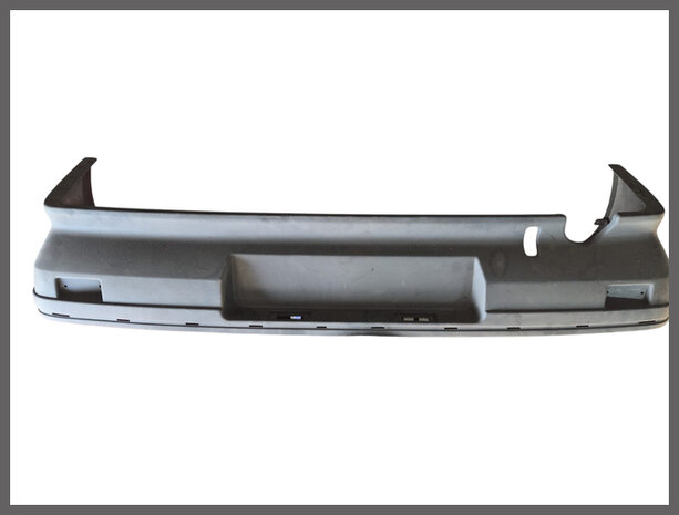 Renault 11 (B37): Bumper achterzijde inclusief bumperbuffers (New Old Stock).