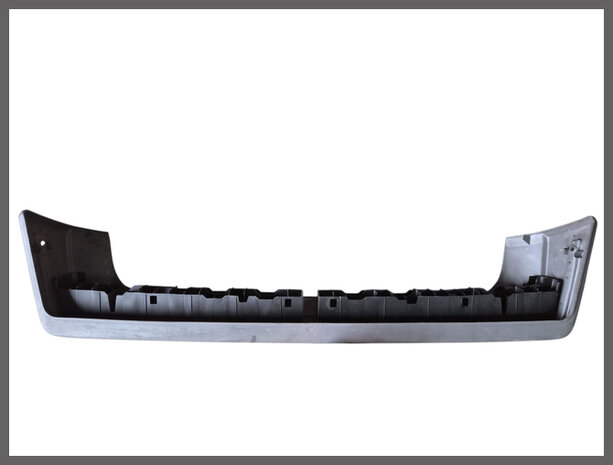 Renault 9: Bumper achterzijde (New Old Stock).