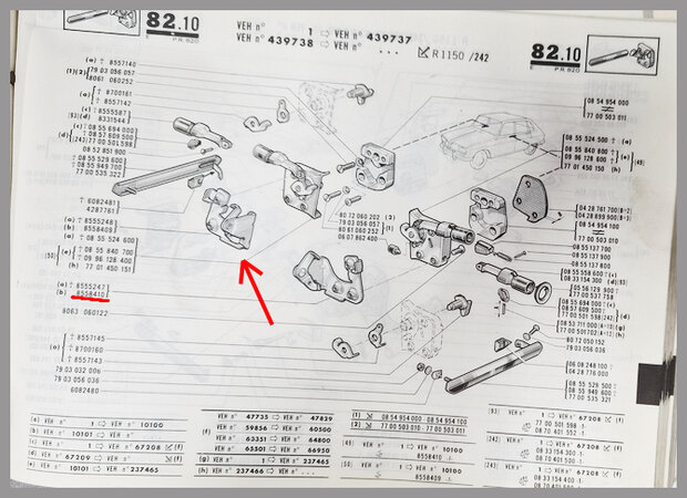 Slot bevestingingsplaat voorzijde links (New Old Stock)