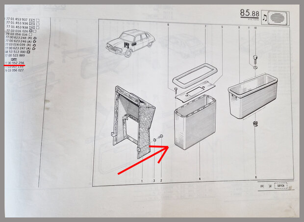 Bak midden console, zwart (gebruikt).