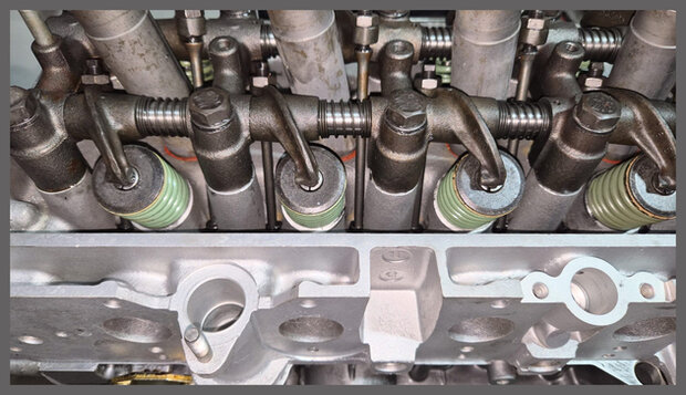 Motorblok R16 TS type 807 - 1565 cc.