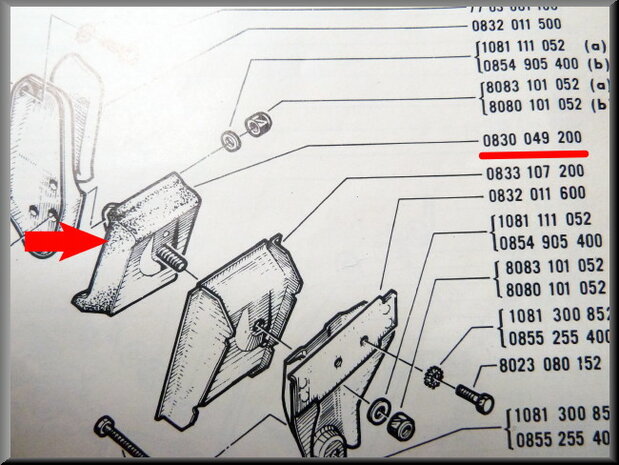 Engine bracket left.