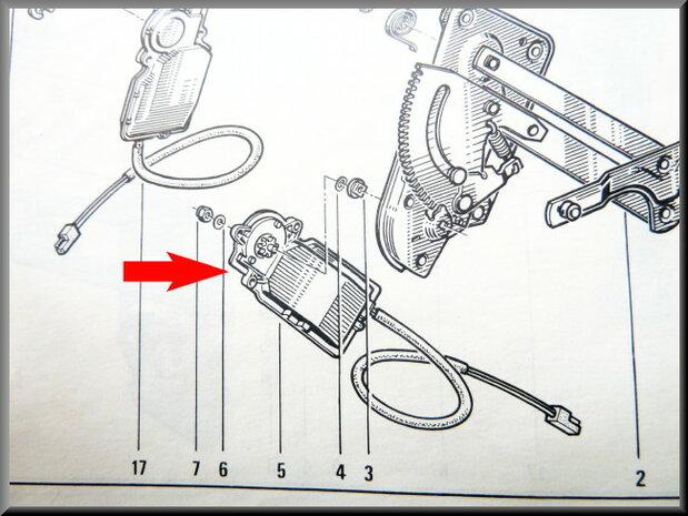 Moteur de lève-vitre électrique pour Peugeot 504 et R16 TX.