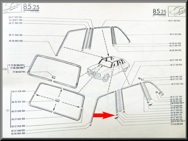 Chrome strip clip for the front and rear doors (next B-Pillar). Used.