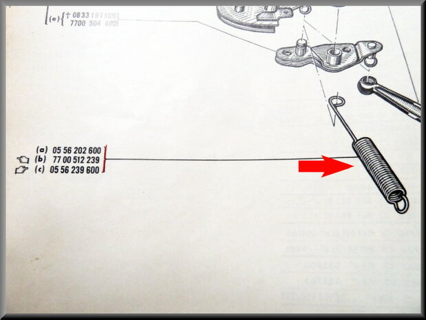 Spring for the throttle linkage at the carburetor R16 TL-TS- TX.