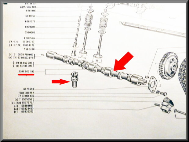 Camshaft R16 L-TL with ignition gear (697 and 821 engine).