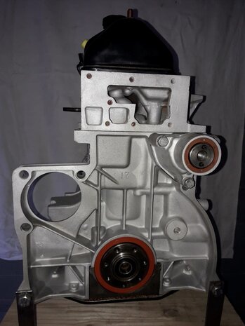 Engine block R16 TL, type 821-1565 cc.