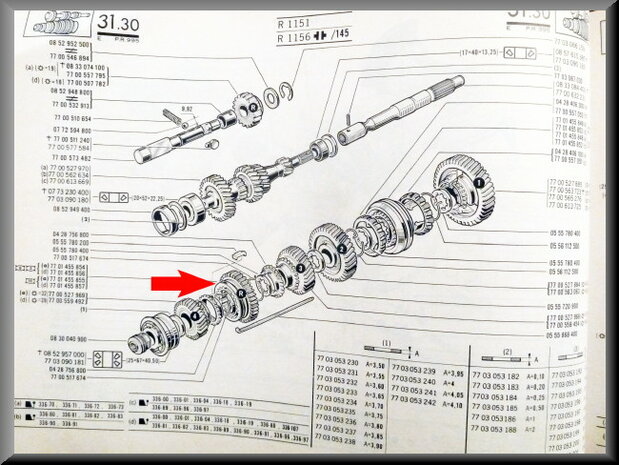 Reverse gear with synchronization hub (37 teeth).