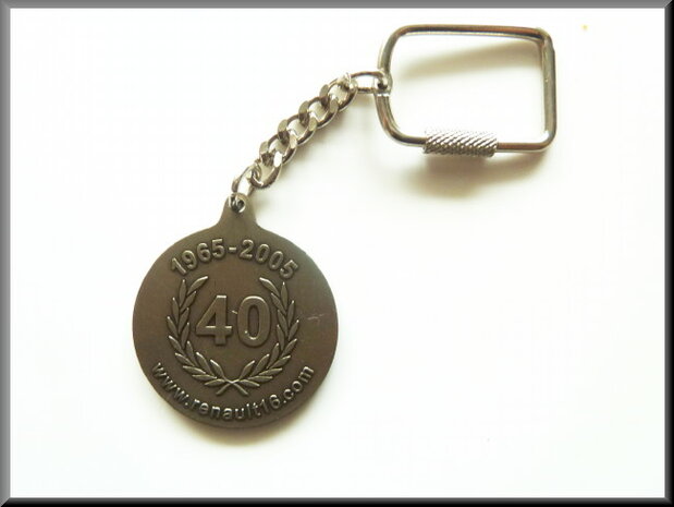 Keyring Renault 16 40 years.