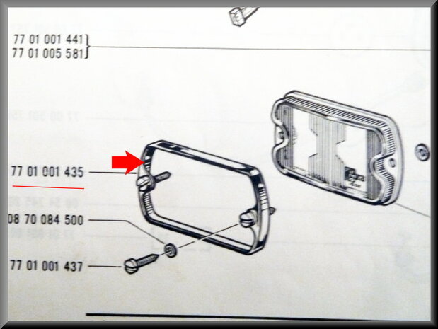 Headlight surrounding headlight high beam R16 TS.